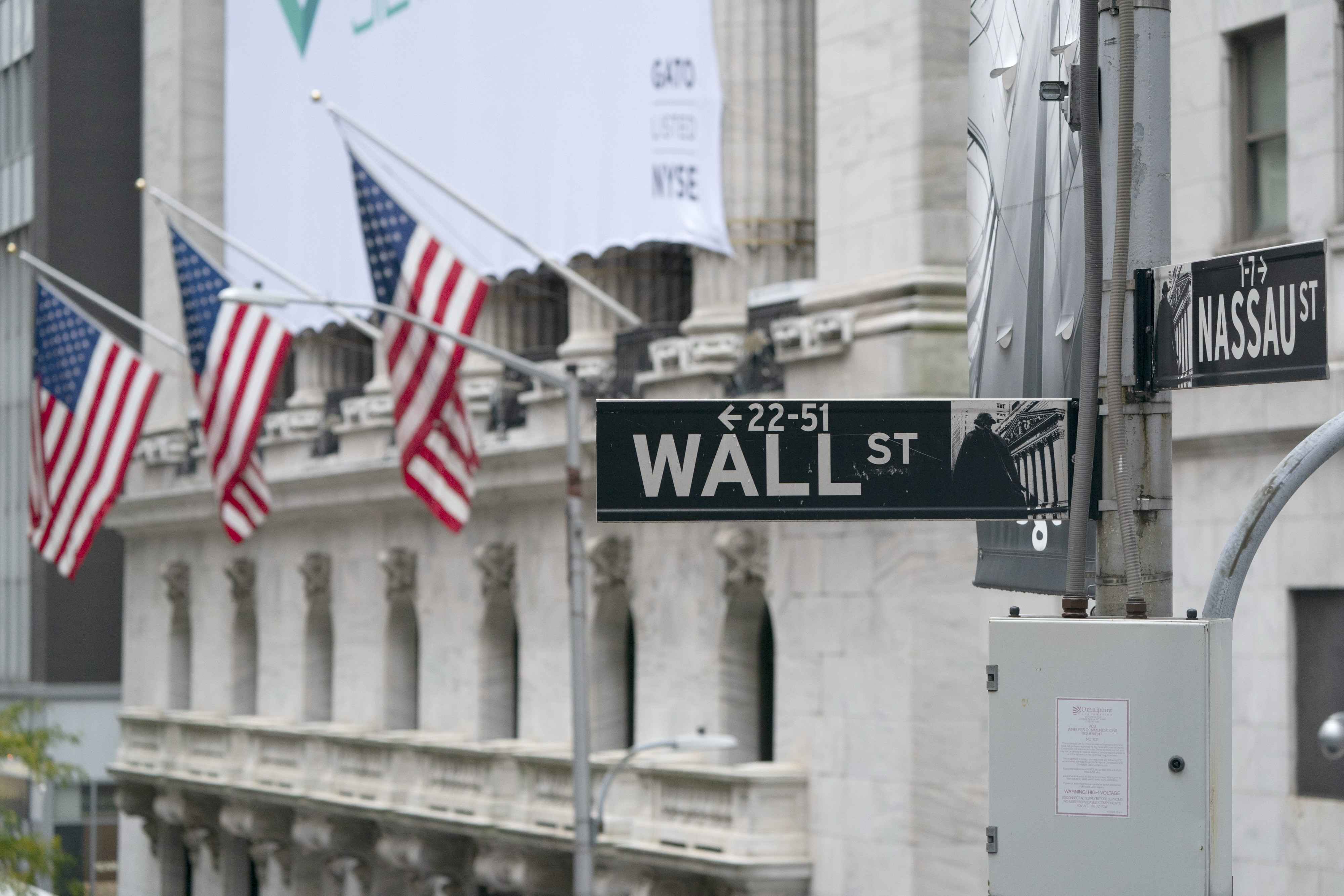 Wall Street rimbalza, l’Asia riparte col petrolio giù